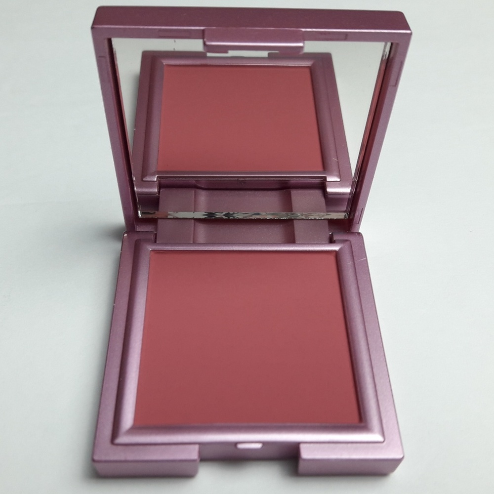 Mally Face Defender Blush-Soft Raspberry
